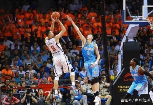 上多了一位 上多了一位