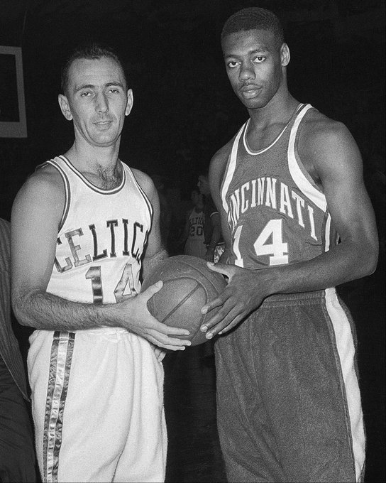 现摘得女子 现摘得女子